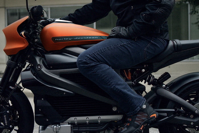 harley davidson electrica ces 2019 livewire 03 2 700x467 c