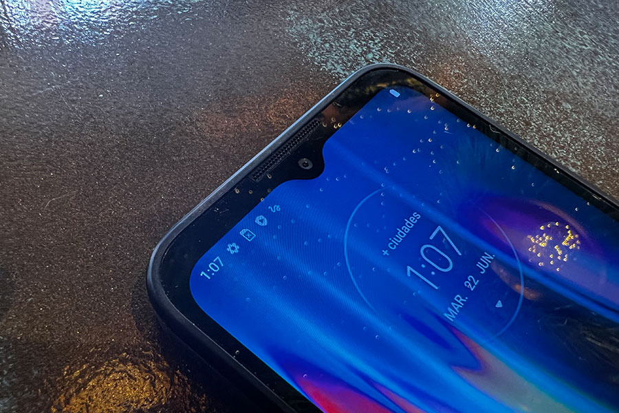 Motorola Defy